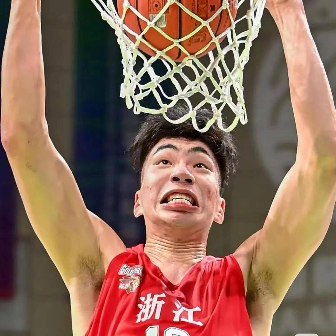 九游体育-包含浙江稠州迎意大利杯关键赛,今晨主帅复盘,球迷炸锅,临场指挥获称赞的词条-九游体育